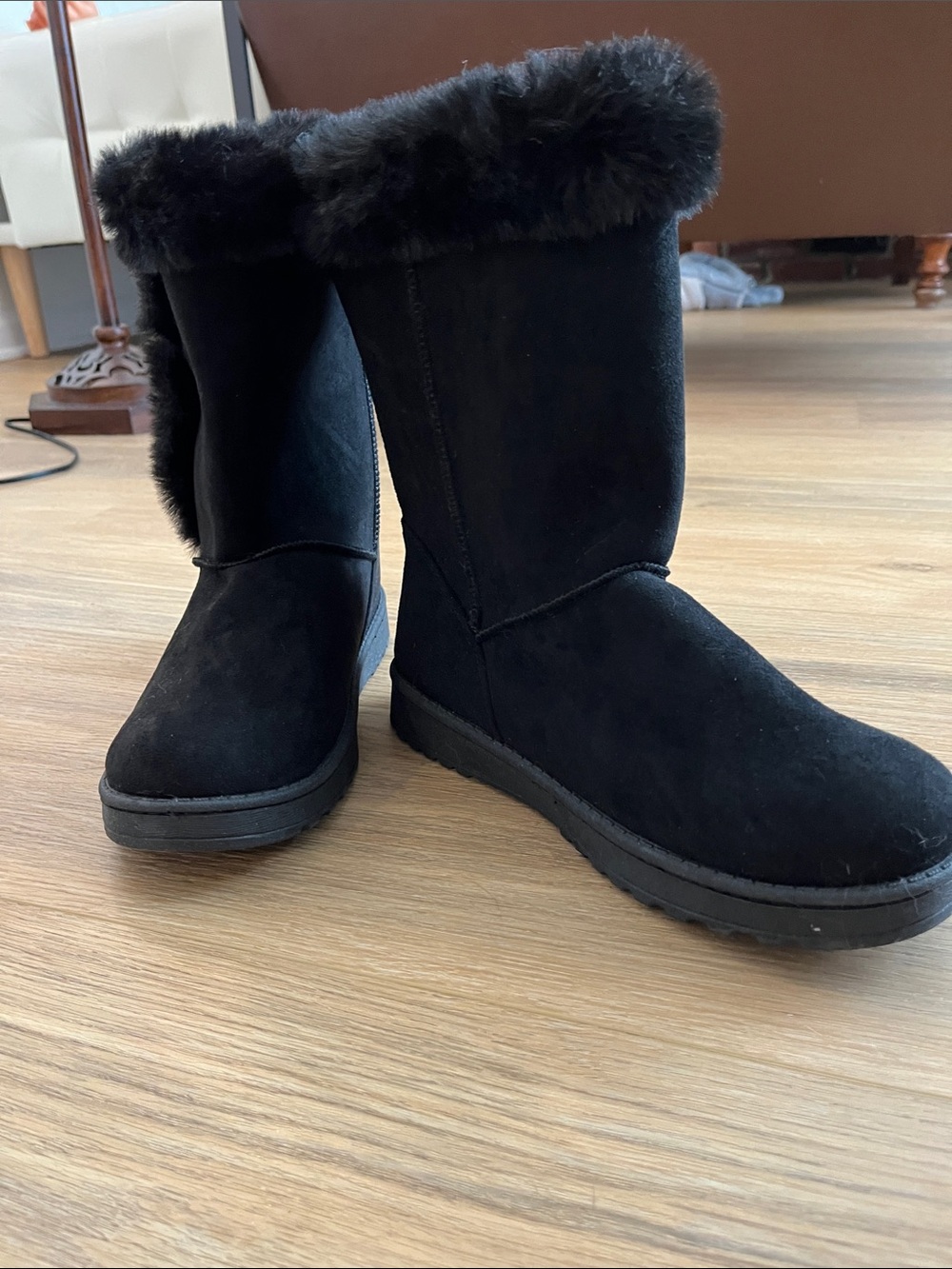 SO Black Faux Fur-Trim Winter Boots
